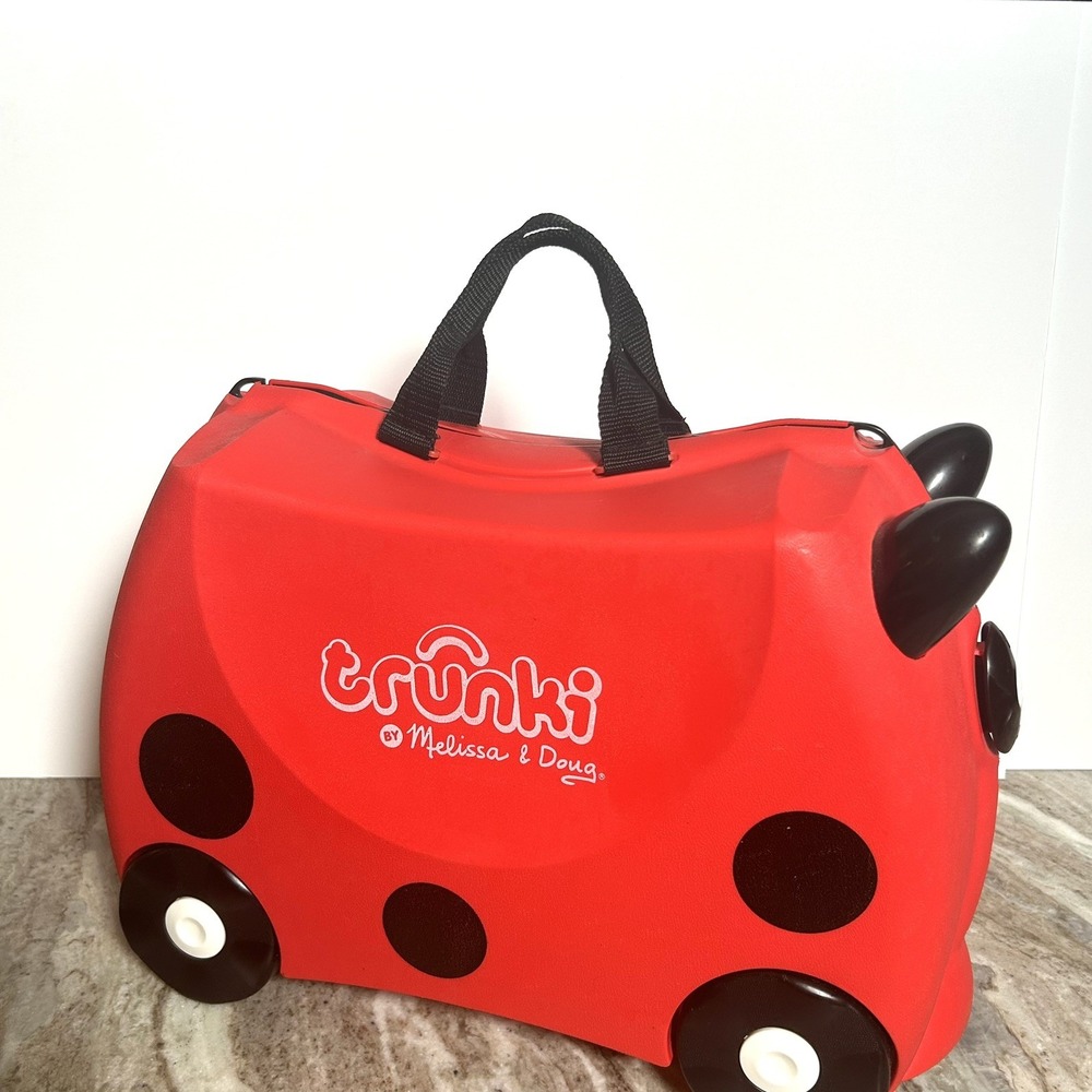 Melissa and Doug Trunki Ladybug Ride on Luggage Red Carry On Suitcase